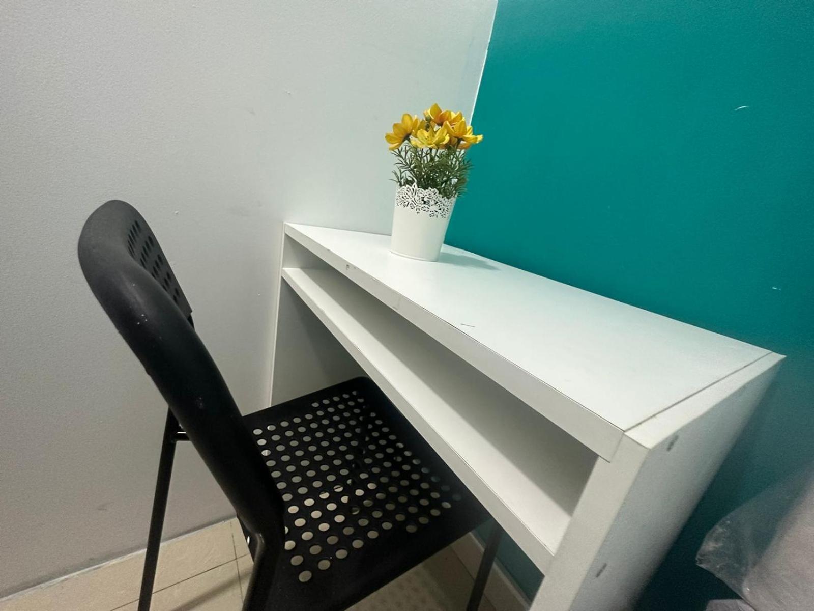 Homestay Stop Over Partition In Al Barsha 1 Near Mashreq Metro *