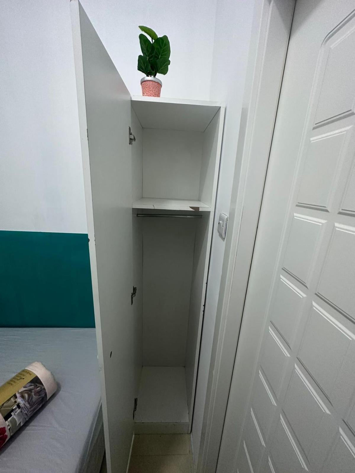 Homestay Stop Over Partition In Al Barsha 1 Near Mashreq Metro Dubai